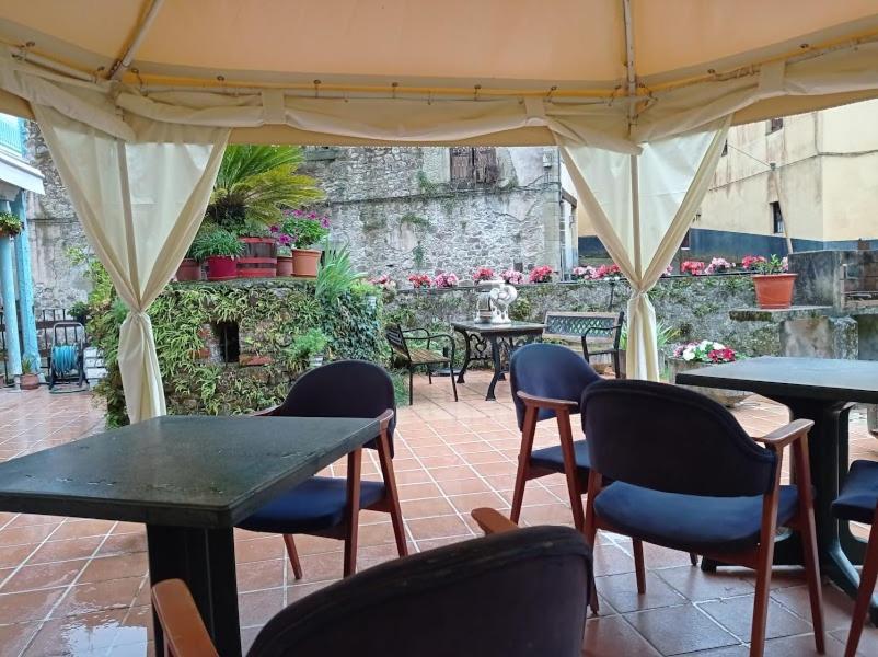 La Casa Del Agua 56 Hotel Limpias Exterior photo